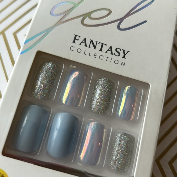 Kiss Nails GEL Fantasy Collection Press or Glue Manicure Medium FL01X NIB - Picture 4 of 6